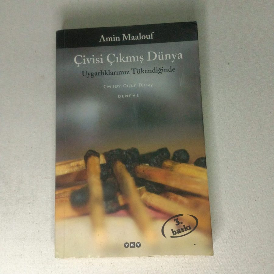 Çivisi Çıkmış Dünya